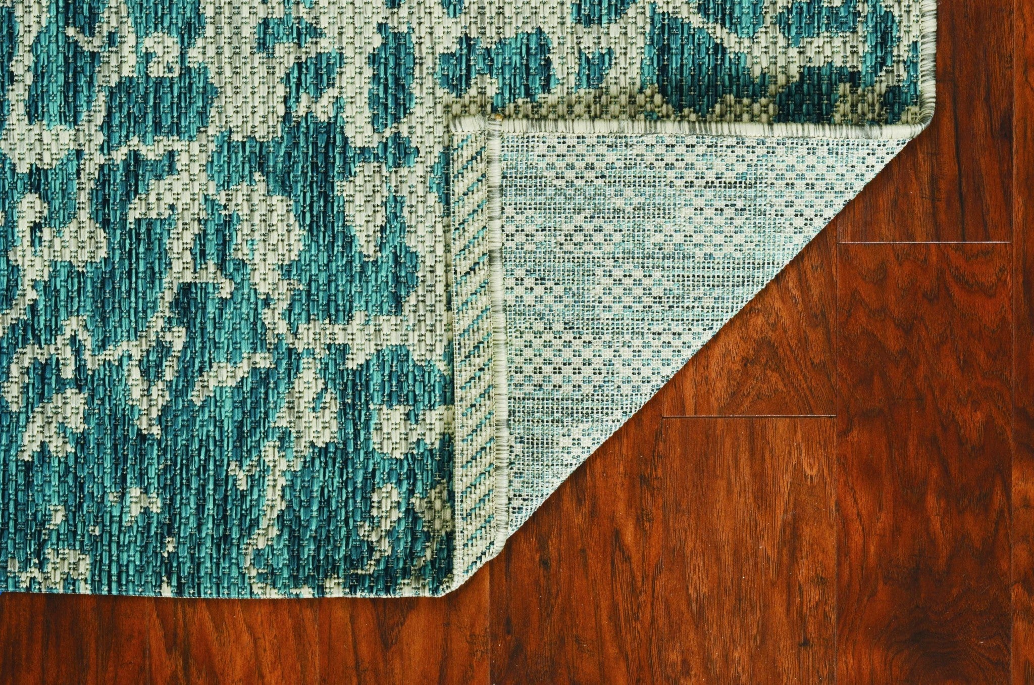 Teal Round Indoor-Outdoor Rug