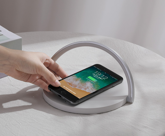 Wireless Charging Desk Lamp