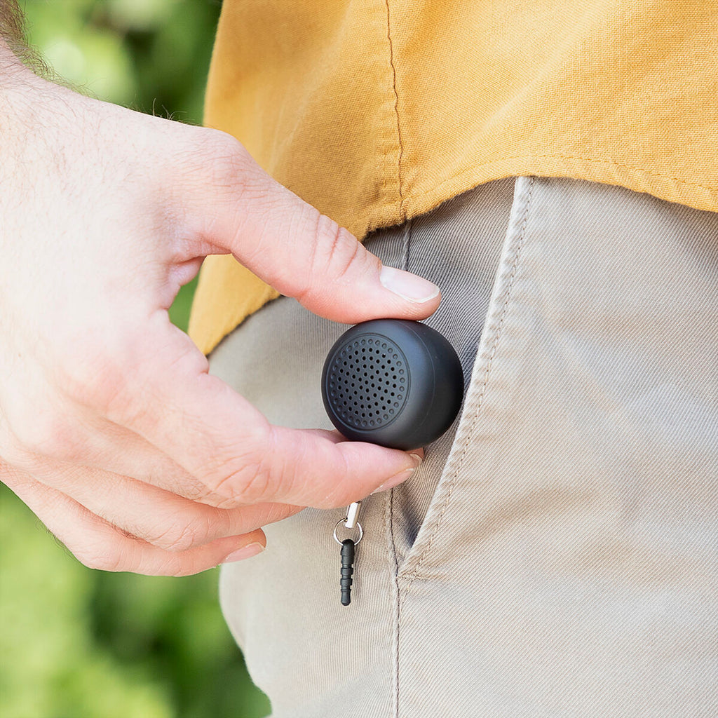 Miund Portable Bluetooth Speaker with Selfie Remote